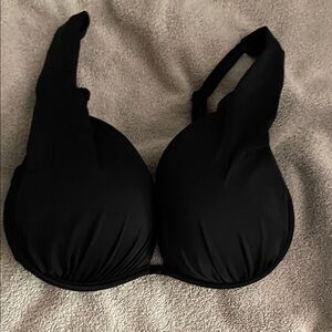 VENUS Classic Black Women's bikini top